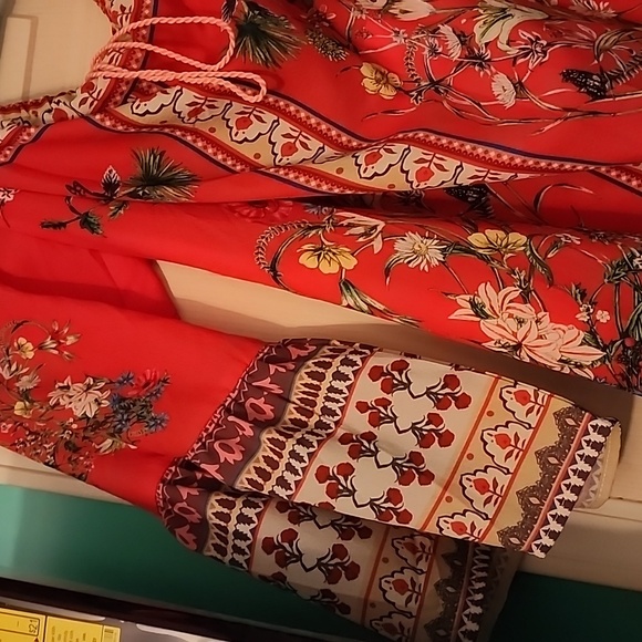 Dress - Picture 3 of 7